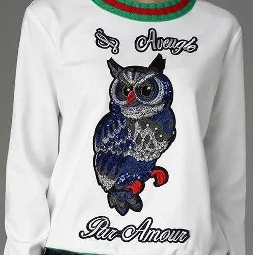 'L'aveugle Par Amour' Embroidered Owl Sweatshirt in White